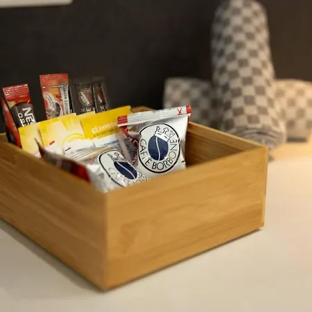 Ivory Seafront With Views!- Fl 25 By Homely Daire St. Paul's Bay