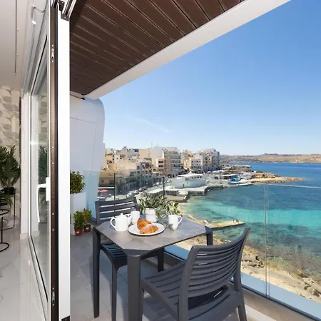 Ivory Seafront With Views!- Fl 25 By Homely *