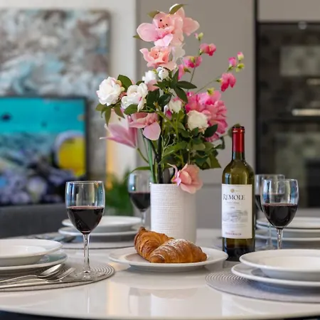 Ivory Seafront With Views!- Fl 25 By Homely Daire St. Paul's Bay