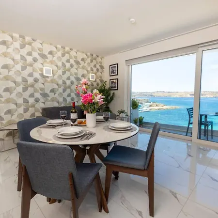 Daire Ivory Seafront With Views!- Fl 25 By Homely *
