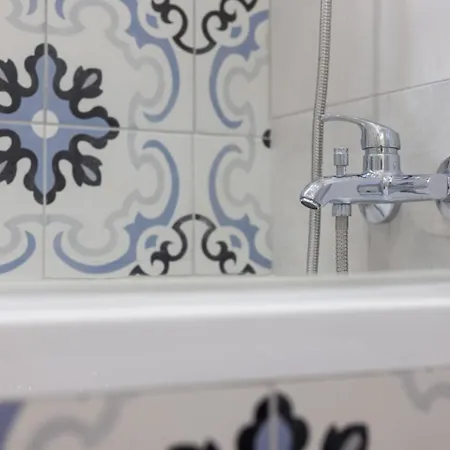 Ivory Seafront With Views!- Fl 25 By Homely Apartament