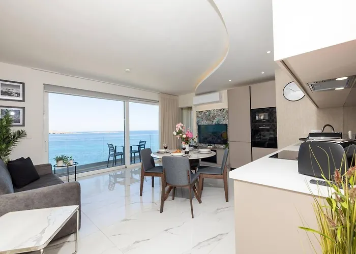 Ivory Seafront With Views!- Fl 25 By Homely Appartamento